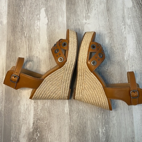 NIB Lucky Brand Leander Cafe Scilla Brown Grommet Platform Wedge Sandals 6.5 - Picture 6 of 8